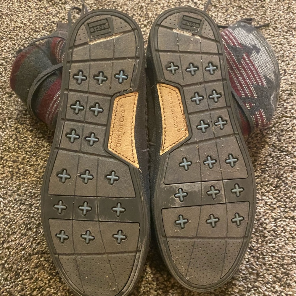 Boots - Picture 4 of 5